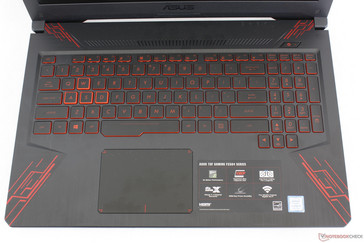 Layout identico a quello dell'FX503. Notare il tasto "ROG" mancante che si trova sui portatili ROG