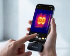 L'ultima termocamera di Rision utilizza la fotocamera dello smartphone per migliorare la qualità dell'immagine.