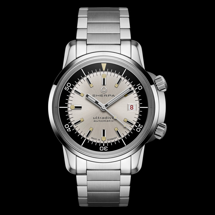L'orologio Sherpa Ultradive Tuxedo è dotato di un quadrante in argento galvanizzato (Fonte: Sherpa)