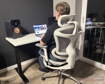 Nel complesso, Sihoo Doro C300 le consente di sedersi comodamente al lavoro