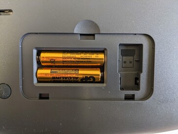 Logitech afferma che ogni set di batterie dovrebbe durare fino a tre anni.