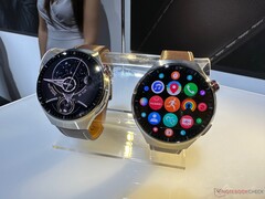 La serie Watch 4 è disponibile nelle versioni normale e Pro. (Fonte: NotebookCheck)