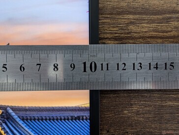 Cornici laterali strette