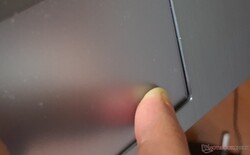 Il touchpad può essere premuto molto in basso