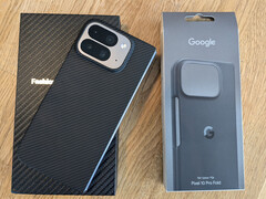 Le custodie in fibra aramidica offrono un ingombro significativamente inferiore rispetto alle custodie standard di Google