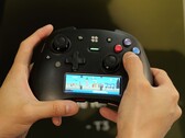 Prova pratica alla Gamescom: questo controller è dotato di un display, di un sistema operativo e di un chip Raspberry Pi