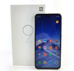 Recensione dello smartphone Xiaomi Mi 9 SE. Dispositivo di test gentilmente fornito da TradingShenzhen.