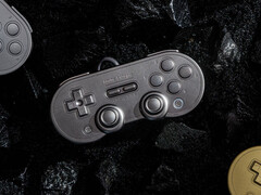 Il controller Space Gray SN30 Pro Limited Edition è realizzato in lega di zinco. (Fonte: 8BitDo)