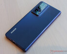 Honor vende il Magic V2 nelle opzioni di colore Phantom Purple e Midnight Black. (Fonte: Notebookcheck)