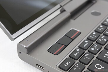 Pulsanti del mouse dedicati ispirati al ThinkPad