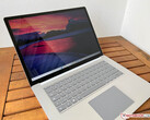 La serie Surface Laptop è in ritardo per un aggiornamento del design, nella foto del Surface Laptop 5 15. (Fonte: Notebookcheck)