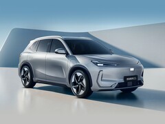 La nuova tecnologia AI Smart Charging di Geely è progettata per fornire una potenza di ricarica fino a 2,2 MW.