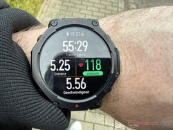 T-Rex 3 Pro durante un allenamento di camminata