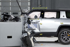 Il SUV Rivian R1S ha ottenuto un punteggio elevato nei crash test dell&#039;IIHS. (Fonte: IIHS)