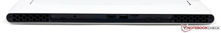 Posteriore: USB-C 3.2 Gen.2 (15W Power Delivery, DisplayPort 1.4), jack stereo da 3,5 mm, HDMI 2.1 (HDCP 2.3), USB-A 3.2 Gen.1, microSD (5.2 UHS-II), 2x USB-C w/ Thunderbolt 4 (15W Power Delivery, DisplayPort 1.4)