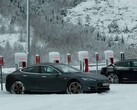 Le Tesla sono spesso rese immobili in condizioni di freddo estremo, poiché non si caricano finché le batterie non si riscaldano. (Fonte: Forbes)