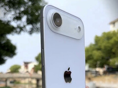 L&#039;iPhone 17 Air potrebbe offrire la ricarica MagSafe e un accessorio di espansione della batteria opzionale. (Fonte: Majin Bu)