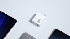 Il nuovo power brick da 90W di Xiaomi. (Fonte: Xiaomi)