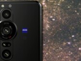 A quanto pare, per gli smartphone Sony Xperia 1 V e 5 V del 2023 sono attese importanti modifiche al design. (Fonte: Sony - modifica)