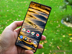 Il Pixel 7 Pro è uno dei nove dispositivi Pixel che possono ricevere l'aggiornamento di questo mese. (Fonte: NotebookCheck)