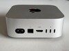 Posto posteriore: alimentazione, Ethernet da 2,5 Gbps, HDMI 2.1, 3 porte USB-C 4.0 con Thunderbolt 4