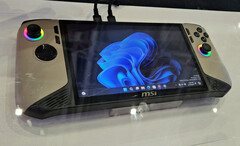 L'MSI Claw 8 AI+ visto durante il Computex 2024 a Taipei. (Fonte: RetroHandhelds)