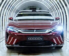 Una BYD Da Han è uscita dalla linea di produzione in Cina, segnando il raggiungimento del traguardo del 10 milionesimo veicolo prodotto nella serie Dynasty.