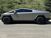 Cybertruck con le nuove coperture Aero (Fonte: gmembersonly/Reddit)