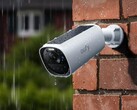 La eufyCam E40 di Anker (nella foto) con pannello solare è stata lanciata in Europa. (Fonte: eufy)