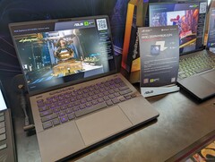 Asus sta finalmente eliminando la RAM saldata dalla serie Zephyrus M16, ma non dallo Zephyrus G14