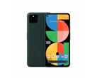 L'iPhone 18 Pro potrebbe essere lanciato con un foro a sinistra come il Pixel 5a del 2021. (Fonte immagine: Google)