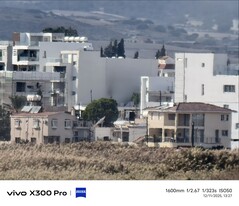 Vivo X300 Pro con teleconvertitore da 1600 mm