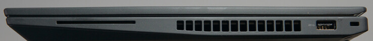 Connessioni a destra: Lettore SmartCard, USB-A (5 Gbit/s), blocco Kensington