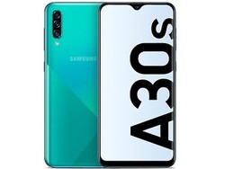 Recensione dello smartphone Samsung Galaxy A30s. Dispositivo di test fornito da notebooksbilliger.de.