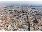 Vista dall'alto di alcuni quartieri comunali - la capitale austriaca investe in sistemi di riscaldamento rispettosi del clima (Fonte: città di Vienna) 