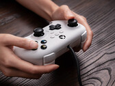 8BitDo ha presentato un nuovo controller in stile Xbox. (Fonte: 8BitDo)