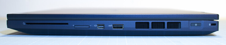 Lettore di smart card; DisplayPort; USB Tipo-A 3.1 Gen 2; slot di sicurezza Kensington
