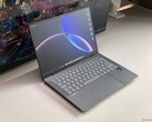 Recensione del laptop Asus Googlebook 14 - Un ExpertBook Ultra con una Glowbar
