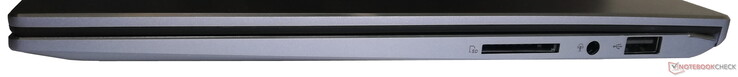 A destra: lettore schede SD, jack audio combinato da 3.5 mm, 1x USB 2.0 Type-A