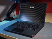 Recensione del portatile Lenovo ThinkPad T14 G4 Intel: Aggiornamento Raptor Lake per la serie T