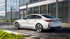 La i4 eDrive40 è la berlina elettrica di massa di BMW (immagine: BMW) 