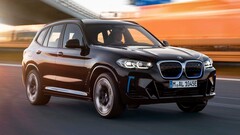 La BMW iX3, dal design piuttosto conservativo, potrebbe avere una progenie molto più sportiva con il leggendario badge M nel 2023 (Immagine: BMW)