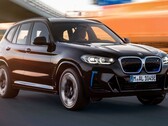 La BMW iX3, dal design piuttosto conservativo, potrebbe avere una progenie molto più sportiva con il leggendario badge M nel 2023 (Immagine: BMW)