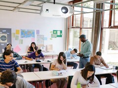 Il proiettore XP-E501U di Sharp (nella foto) è progettato per l'uso in classe. (Fonte: Sharp)