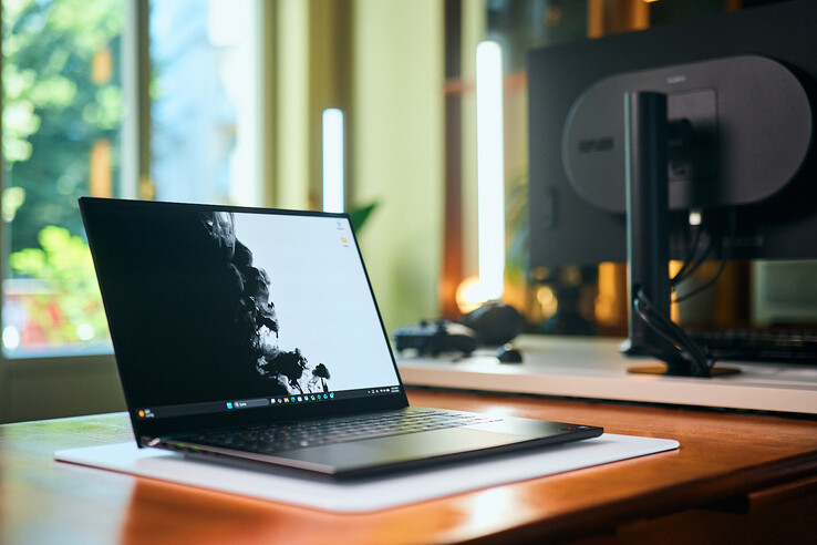 Un computer per l’uso quotidiano quasi perfetto: il Razer Blade 16 del 2026 eccelle come sostituto portatile del computer fisso, anche se alcune piccole stranezze del software e un prezzo elevato ne compromettono leggermente l’esperienza d’uso.