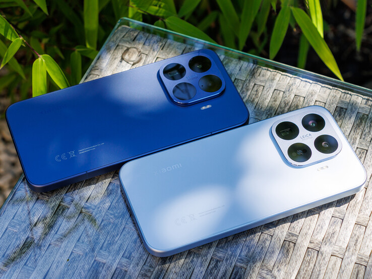 Xiaomi 17T Pro (sopra) e Xiaomi 17T