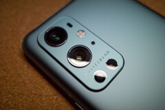 Alcuni portatili OnePlus 9 Pro soffrono di problemi di surriscaldamento. (Fonte: Izzy Jiang)