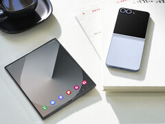 L'evento estivo Galaxy Unpacked di quest'anno potrebbe presentare tre nuovi pieghevoli, non due, i modelli di sesta generazione illustrati. (Fonte: Samsung)