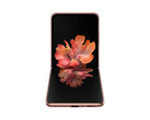 Z Flip 5G in colorazione Mystic Bronze (Image Source: Samsung)