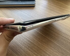 Molti utenti di Pixel 7 e Pixel 7 Pro hanno segnalato il problema del rigonfiamento della batteria. Nella foto: un'immagine di uno degli utenti colpiti. (Fonte: Forum di assistenza Google)